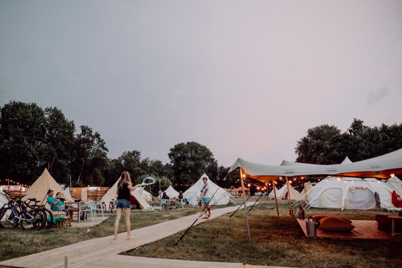 Glampingresort Raus Am See In Spaden Schiffdorf Dış mekan fotoğraf